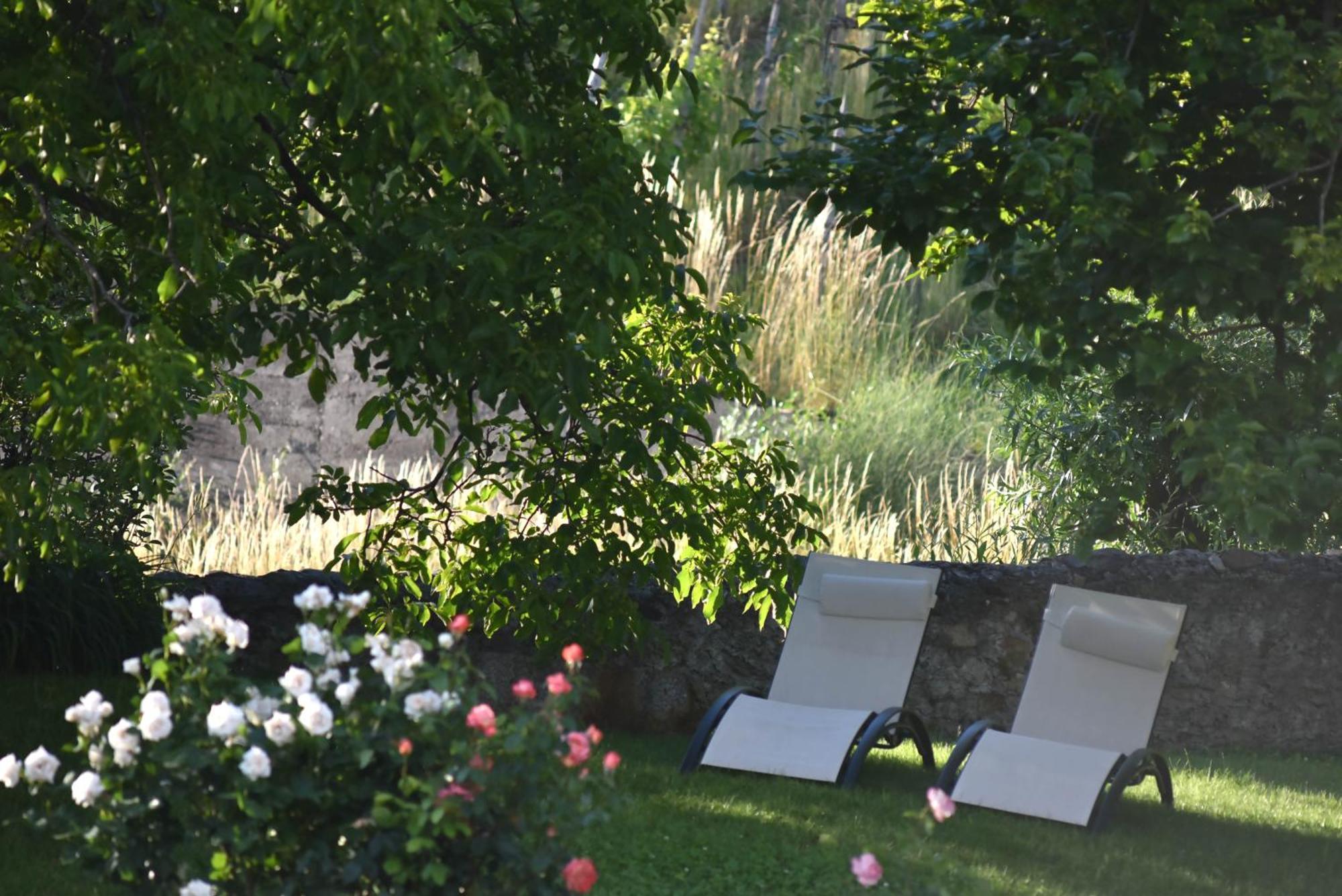 Villa Piano Nobile Al Roseto Del Drago San Bernardo  Esterno foto